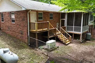 240 Bent Oak Dr, Cornelia, GA 30531 - Photo 7
