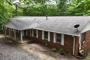 240 Bent Oak Dr, Cornelia, GA 30531 - Photo 1
