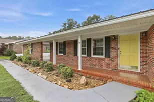 19 Colonial Dr, Newnan, GA 30263 - Photo 7