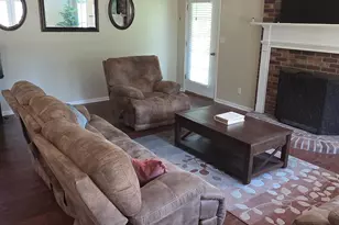 185 Veal St, Swainsboro, GA 30401 - Photo 5
