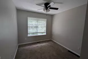 370 Brentwood Dr, Newnan, GA 30263 - Photo 17