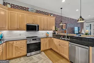 107 Broad St, Darien, GA 31305 - Photo 21