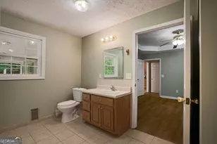 142 Mountain View Rd, Lavonia, GA 30553 - Photo 5