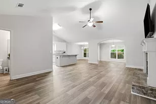 139 Goldshore Wy, Statham, GA 30666 - Photo 3