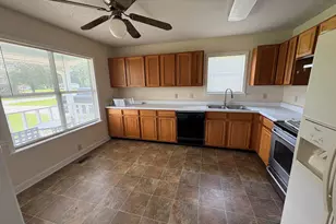 609 Windcrest Dr, Dublin, GA 31021 - Photo 7