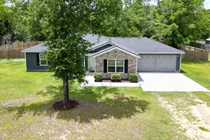 449 Linden Dr, Jesup, GA 31545 - Photo 1