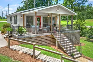 163 Spurgeon Dr SE, Milledgeville, GA 31061 - Photo 1
