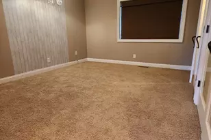 1085 Holly Dr, Gainesville, GA 30501 - Photo 21
