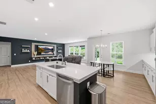 669 Fairway Dr, Acworth, GA 30101 - Photo 3