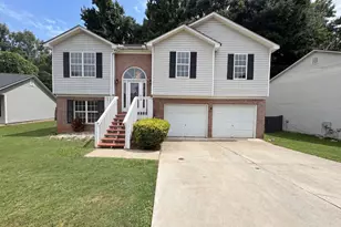 2195 Clayton Ridge, Lithonia, GA 30058 - Photo 1
