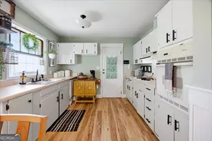 2200 Lakeview Rd, Byron, GA 31008 - Photo 7