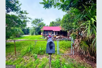 314 Durrence St, Glennville, GA 30427 - Photo 33
