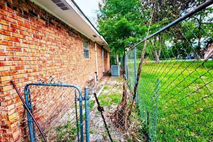 314 Durrence St, Glennville, GA 30427 - Photo 29
