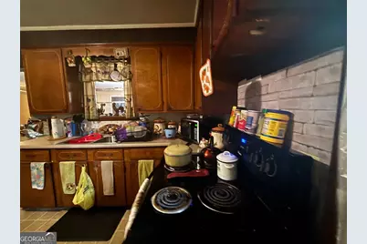 314 Durrence St, Glennville, GA 30427 - Photo 11