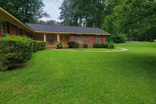 146 Cascade Cir, Lagrange, GA 30241 - Photo 3