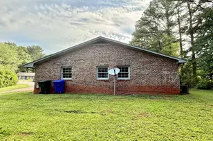 1047 Chestnut Oak Ct NE, Conyers, GA 30012 - Photo 5