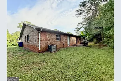 1047 Chestnut Oak Court NE, Conyers, GA 30012 - Photo 3