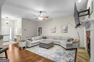105 Pineland Dr, Newnan, GA 30263 - Photo 15