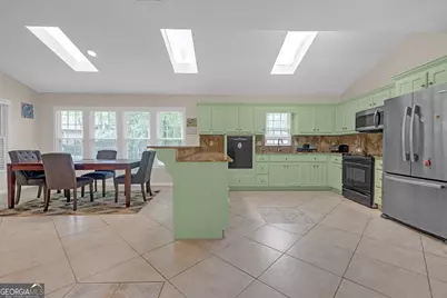 2694 Elmhurst Court NW, Kennesaw, GA 30152 - Photo 9