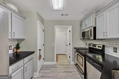 175 Wellington Place, Brunswick, GA 31523 - Photo 11
