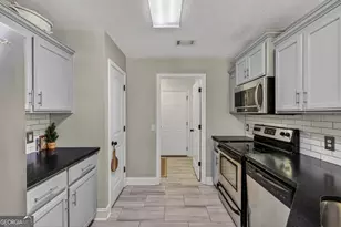 175 Wellington Pl, Brunswick, GA 31523 - Photo 11