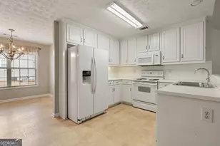 147 Laurel Ln, Social Circle, GA 30025 - Photo 3