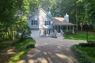 127 Welcome Wood Dr, Newnan, GA 30263 - Photo 1