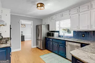 4162 Riverdale Dr, Snellville, GA 30039 - Photo 13