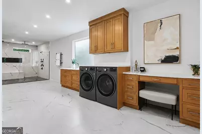 1242 Brook Forest Drive NE, Atlanta, GA 30324 - Photo 23