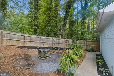 2533 Romain Way, East Point, GA 30344 - Photo 35