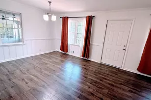 2677 Lancaster Dr, Atlanta, GA 30344 - Photo 3