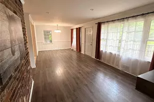 2677 Lancaster Dr, Atlanta, GA 30344 - Photo 3