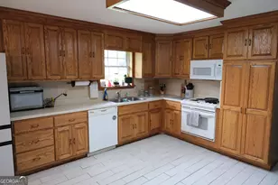 2394 E Broomtown Rd, Lafayette, GA 30728 - Photo 11