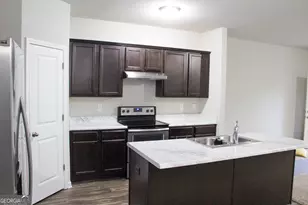 278 Stillwood Dr, Newnan, GA 30265 - Photo 5