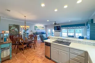 543 E 1st St, Midway, GA 31320 - Photo 23