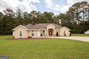 2506 Lejuene Rd, Waycross, GA 31501 - Photo 3