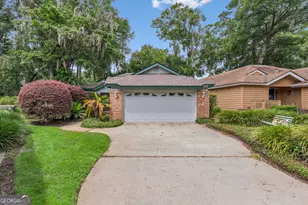 22 Bay Tree Ct W, Saint Simons, GA 31522 - Photo 1