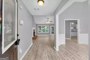 271 Jackson Park Dr, Hoschton, GA 30548 - Photo 5