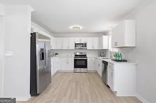 2511 Bechers Brook, Lawrenceville, GA 30043 - Photo 13