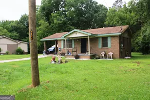 157 McDonough St, Rutledge, GA 30663 - Photo 1