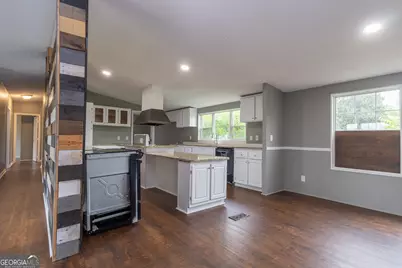 324 Cavalry Court, Byron, GA 31008 - Photo 5