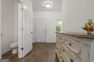 637 Collington Cir, Dalton, GA 30721 - Photo 9