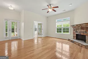 31 Thomaston St, Newnan, GA 30263 - Photo 23