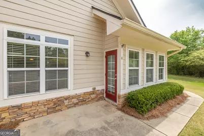 31 Thomaston Street, Newnan, GA 30263 - Photo 3
