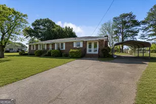 55 Maurice Way, Lavonia, GA 30553 - Photo 1
