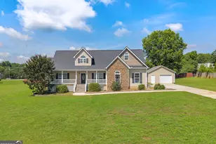 55 Smith St, Royston, GA 30662 - Photo 1