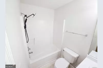 220 Fox Creek Boulevard, Woodstock, GA 30188 - Photo 11