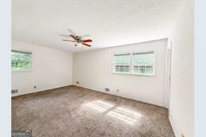 677 Bankshire Drive, Suwanee, GA 30024 - Photo 13