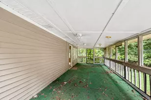 677 Bankshire Dr, Suwanee, GA 30024 - Photo 15