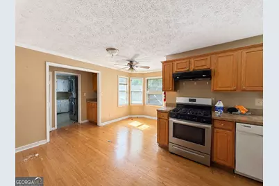 677 Bankshire Drive, Suwanee, GA 30024 - Photo 5